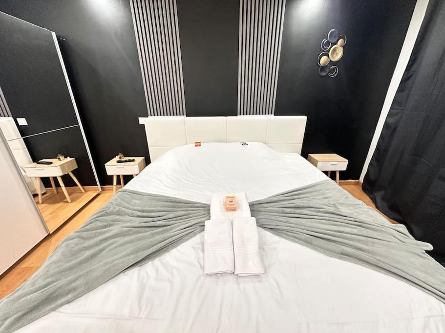 E Servagnat T3 Luxe Avec Sauna Jacuzzi Et Hammam Επερνέ Εξωτερικό φωτογραφία